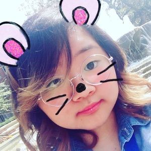 Meet your Posher, Esther